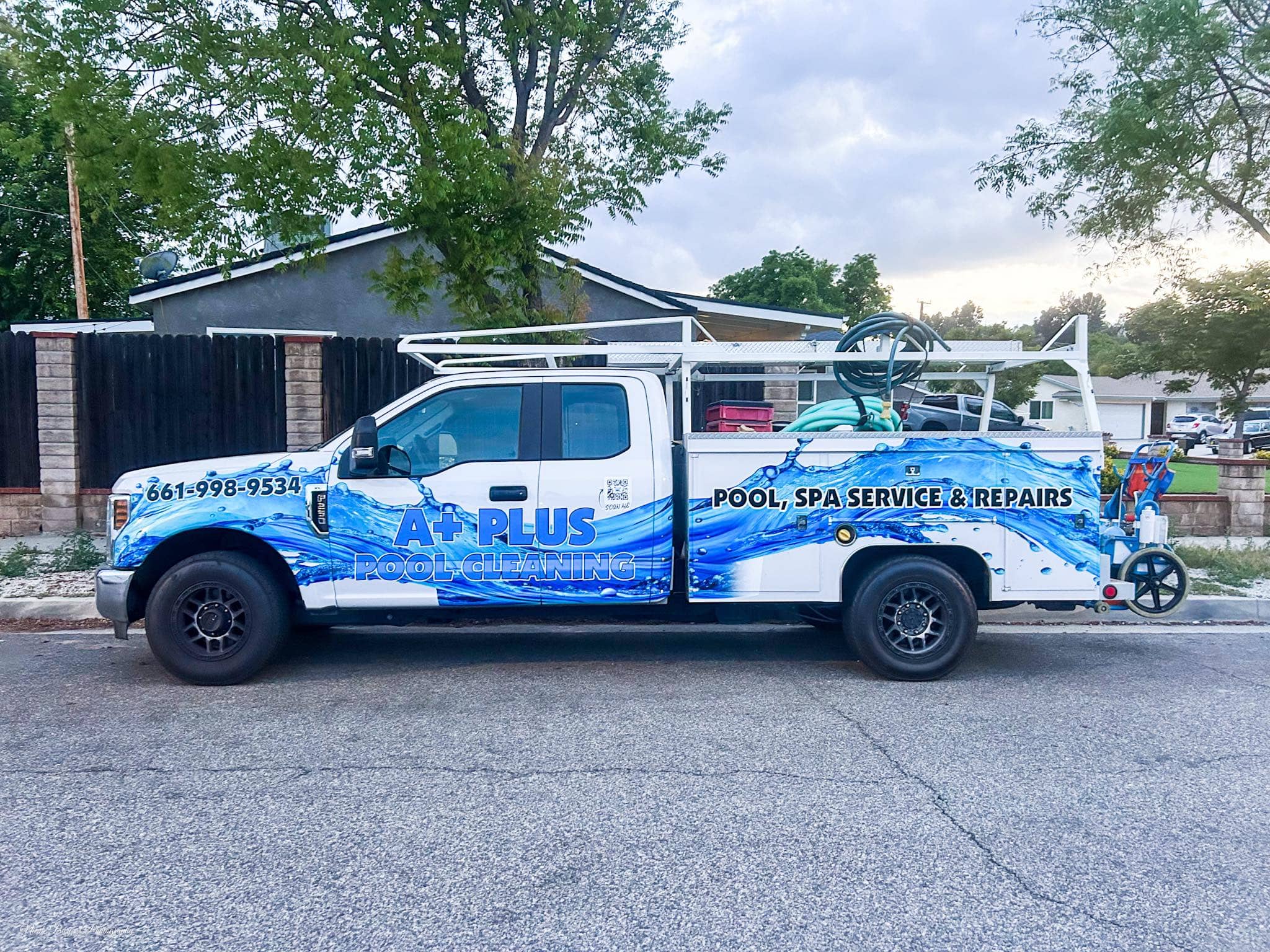 Professional Pool Cleaning Services in Santa Clarita, CA, Dedicated A+ Plus Pool Cleaning technician performing meticulous pool maintenance in Castaic, CA, ensuring customer satisfaction, Pool Builder near me