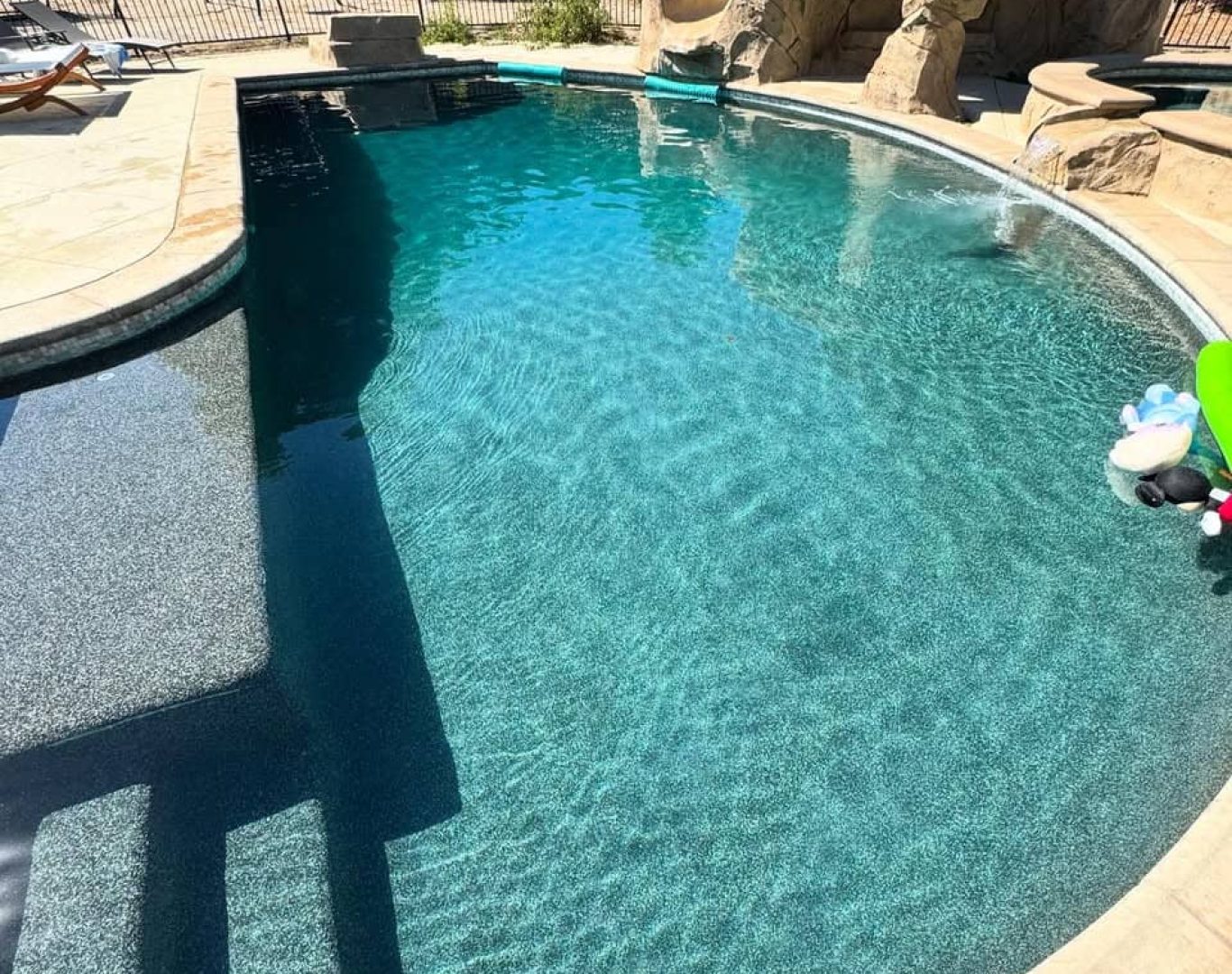 Pool Cleaning in Santa Clarita, CA